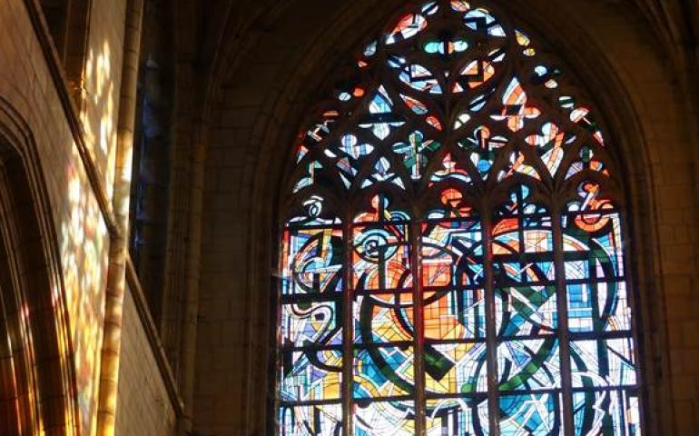Visite guidée VAH Charleville : La Basilique Notre-Dame d'Espérance et ses vitraux